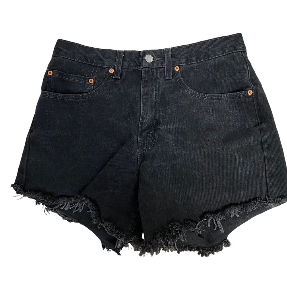 Levi’s Black Cut Off High Rise 550 Denim Shorts Size 32